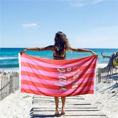 SERVIETTE DE PLAGE L AMOUR A LA PLAGE