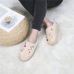 CHAUSSONS BRODES LOVE